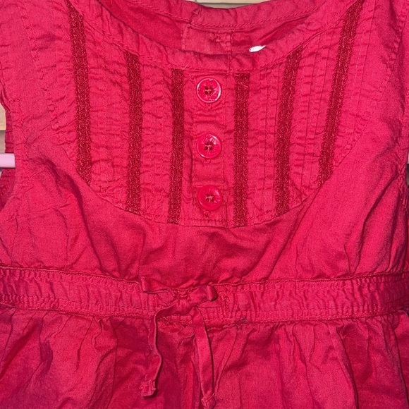 OshKosh red blouse. Size 4T - Picture 2 of 5